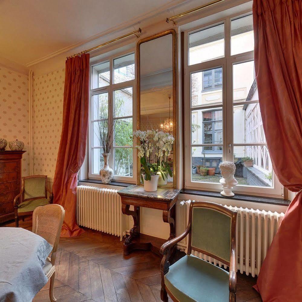 אראס Maison D'Hotes La Corne D'Or מראה חיצוני תמונה